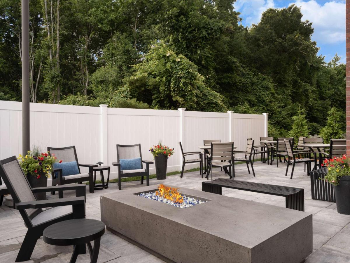 Hampton Inn Raynham-Taunton מראה חיצוני תמונה